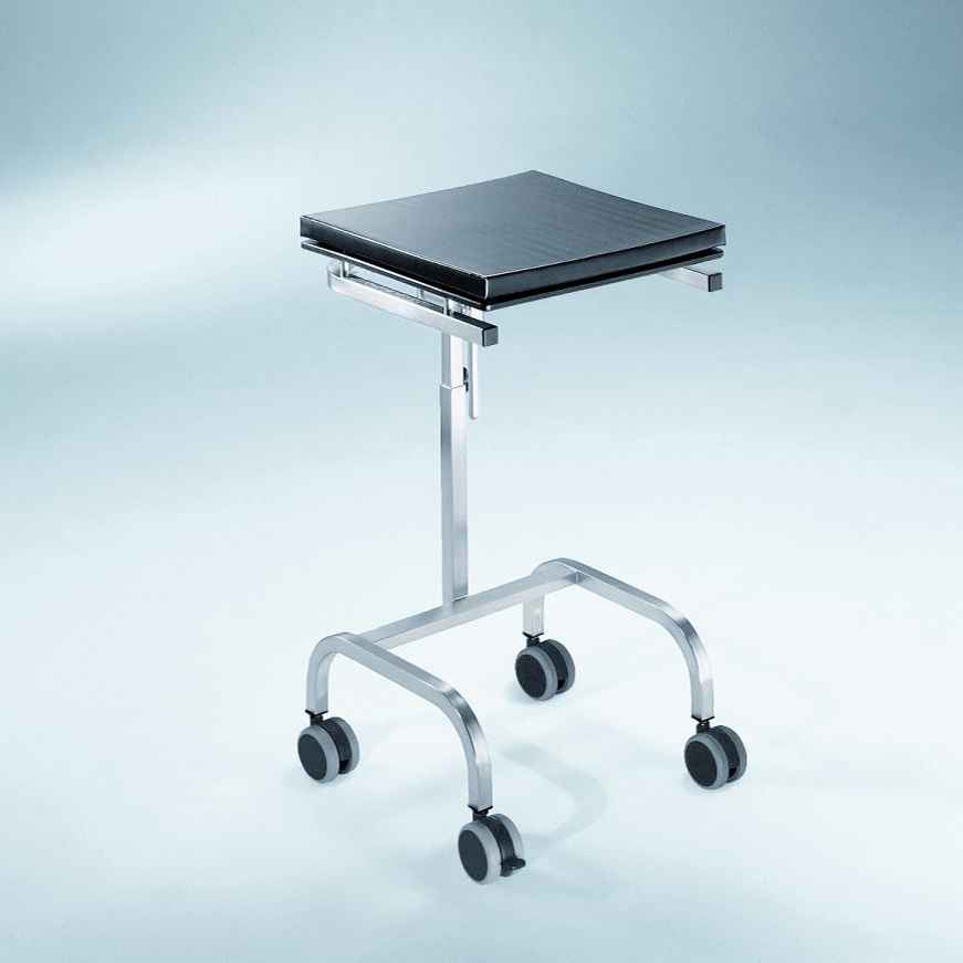 Hand and arm surgical table