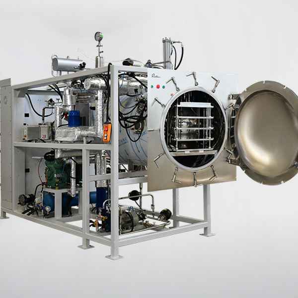 Pharmaceutical freeze dryer